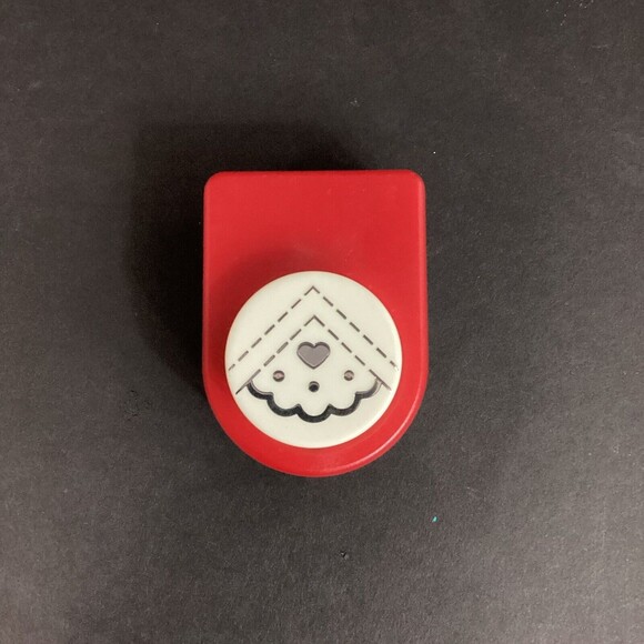 All Night Media-Corner Paper Punch-Scalloped Heart-Red-Craft Journal Scrapbook - Picture 2 of 5